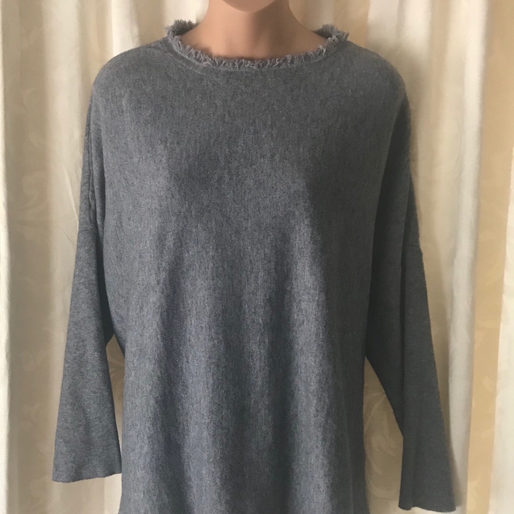 Anthropologie THML Top Gray Fringe Neck SZ M/L